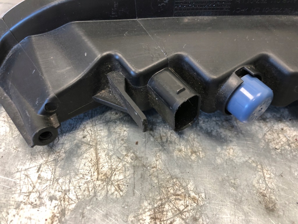 Фара поворотник led drl левый porsche cayenne 7p5941181j Цена