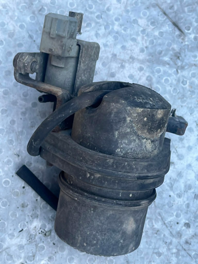 Купить Бак вакуумa bmw 3 e36 1734578