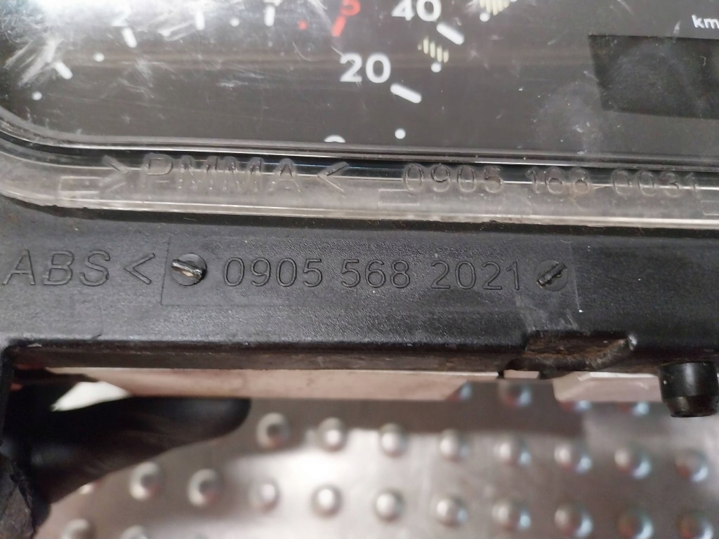 Счетчик приборы 09052680091 mercedes a klasa w168 a190 Недорого