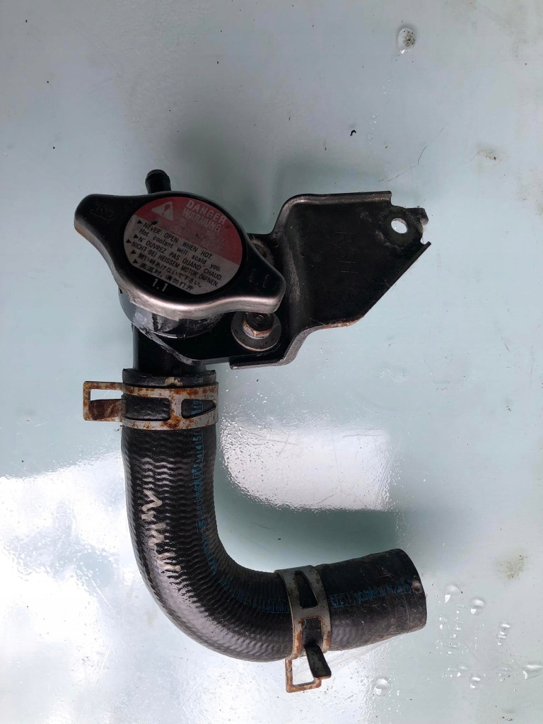 фото №1, Honda civic ufo viii __1,4 06-11 wąż крышка