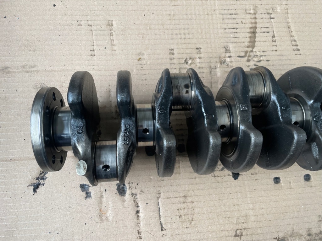 Wał коленчатый renault trafic vivaro 1.6 dci r9m mercedes 8026r Недорого