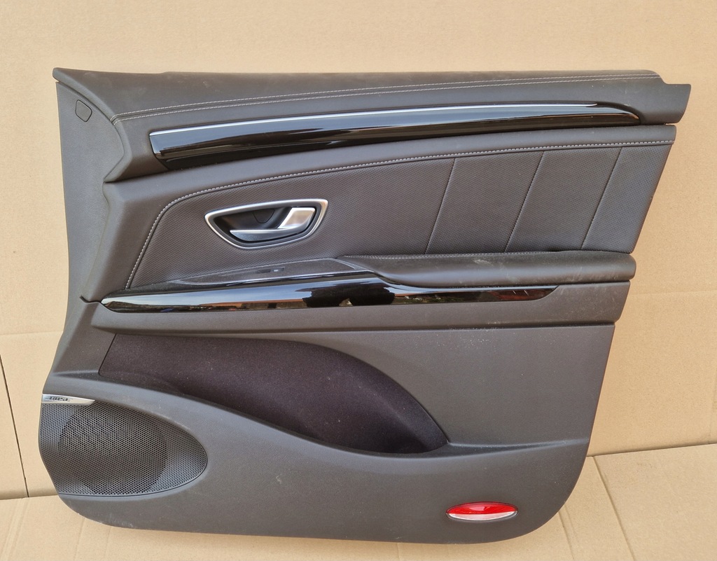 фото №1, Renault espace v обшивка правий перед initiale bose