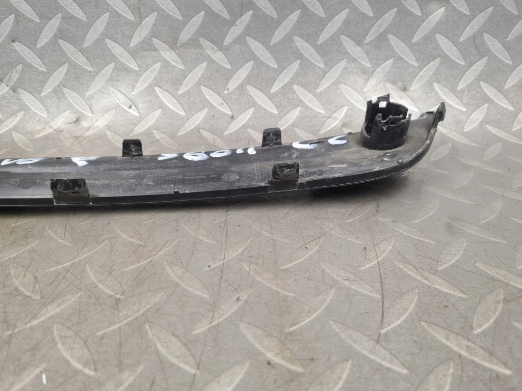 Молдинг решётка бампера правая volvo s60 ii v60 lift 31323849 Недорого