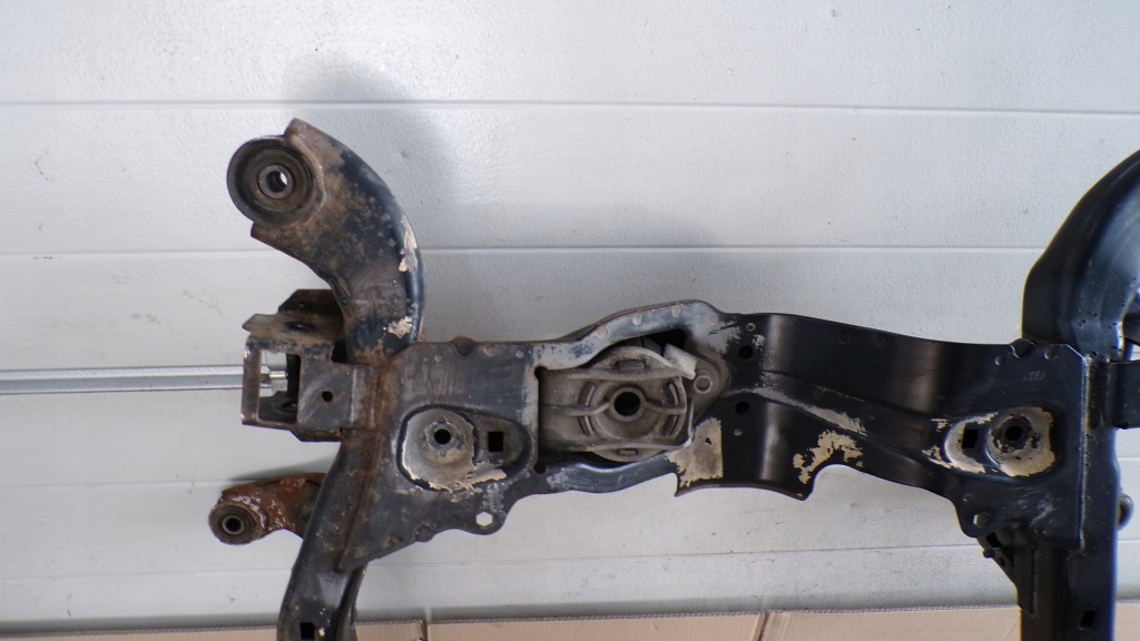 Astra 2 2 1.8 16v поперечина підрамник підрамник Оригінал