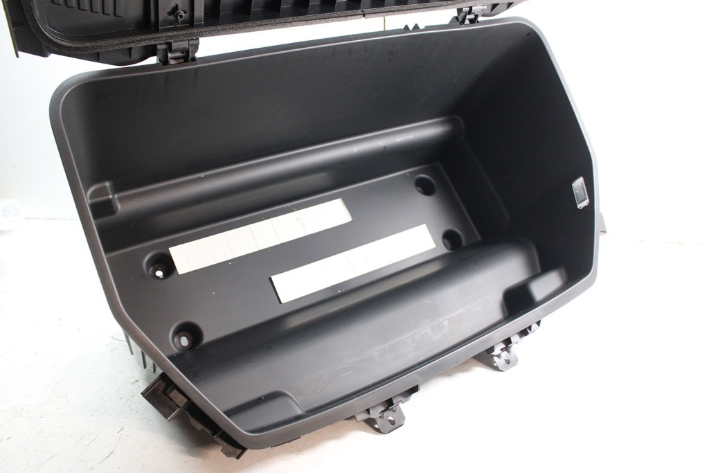 фото №6, Audi e-tron защита крышка двигателя 4ke863463 4ke863362b 4ke863369 etron 4ke