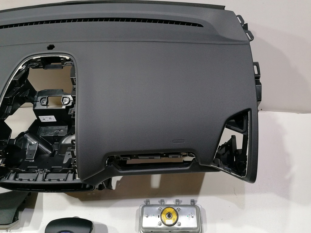 фото №5, Ford ecosport lift приборная панель консоль подушка безопасности подушки безопасности ремни оригинал демонтаж