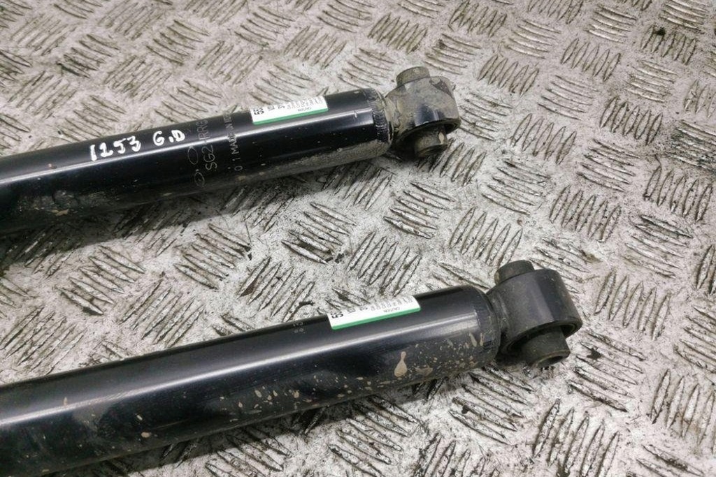 фото №8, Амортизатор задній лівий kia niro 55307ao200 electric 150kw 2024