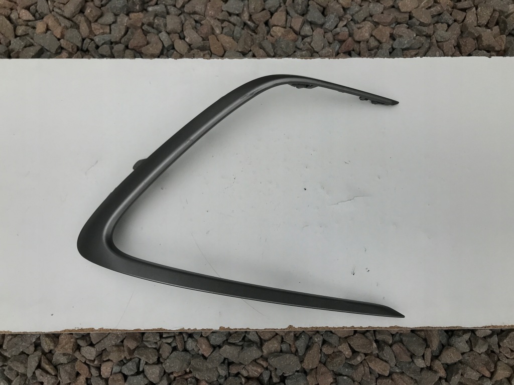 фото №1, Toyota camry 8 viii правая молдинг бампера перед lift 2021-