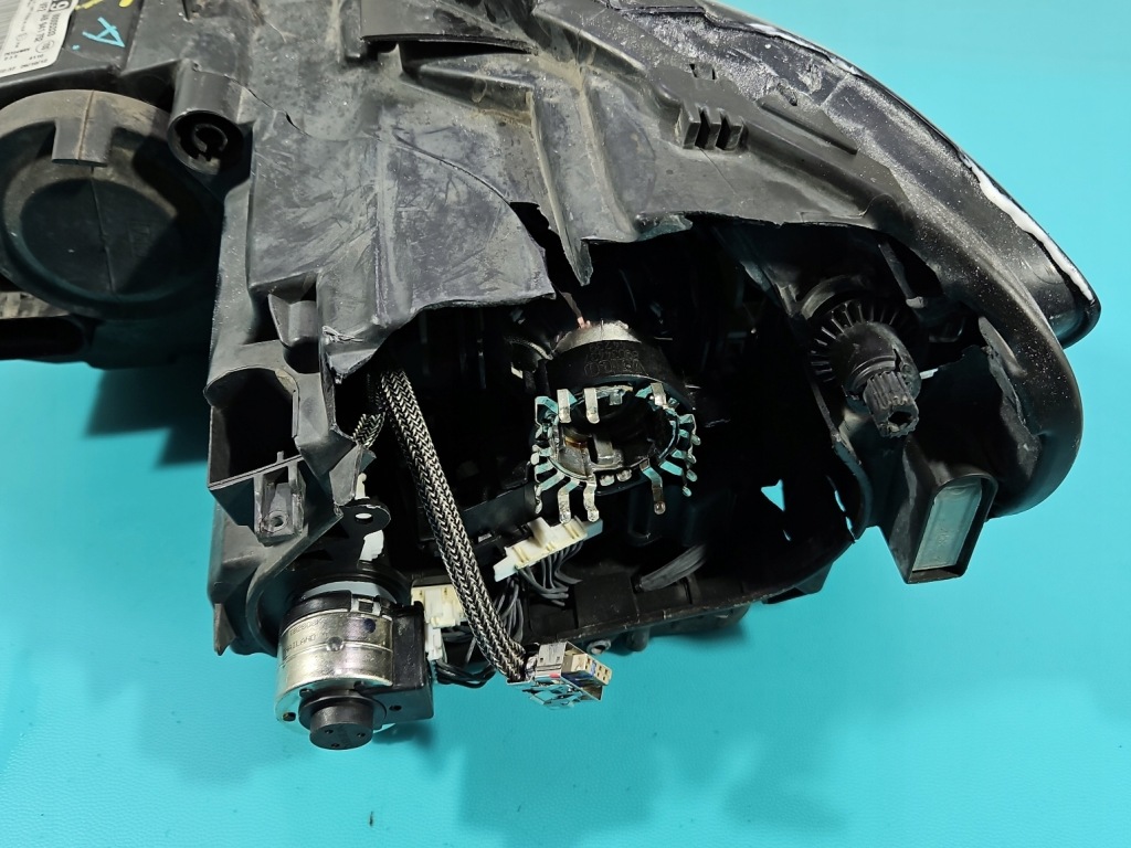 фото №9, Фара правый bixenon поворотный vw passat b7 europa повреждённый