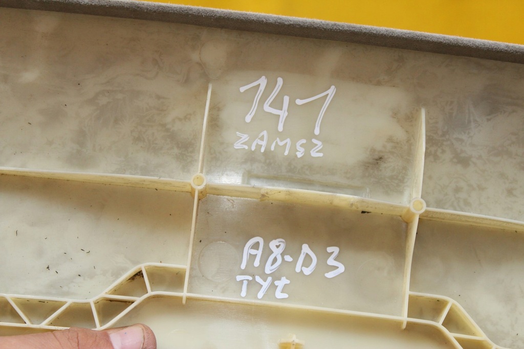 фото №8, Audi оригинальный номер 4e0868438d