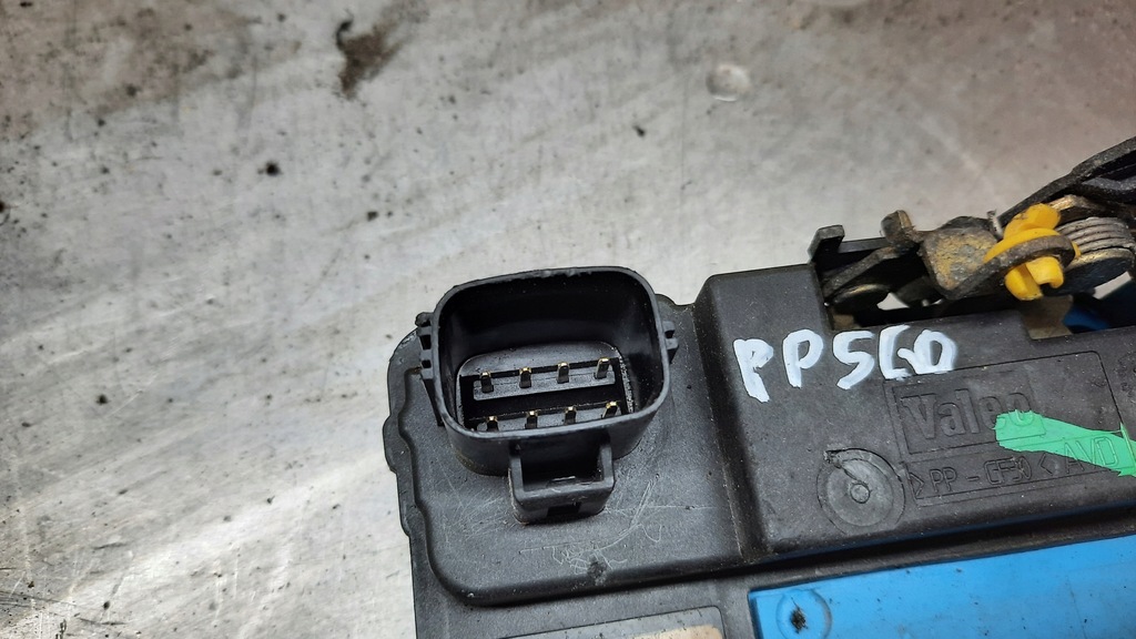 фото №4, Замок дверь правый перед volvo s60 i 00-09r 8 pin