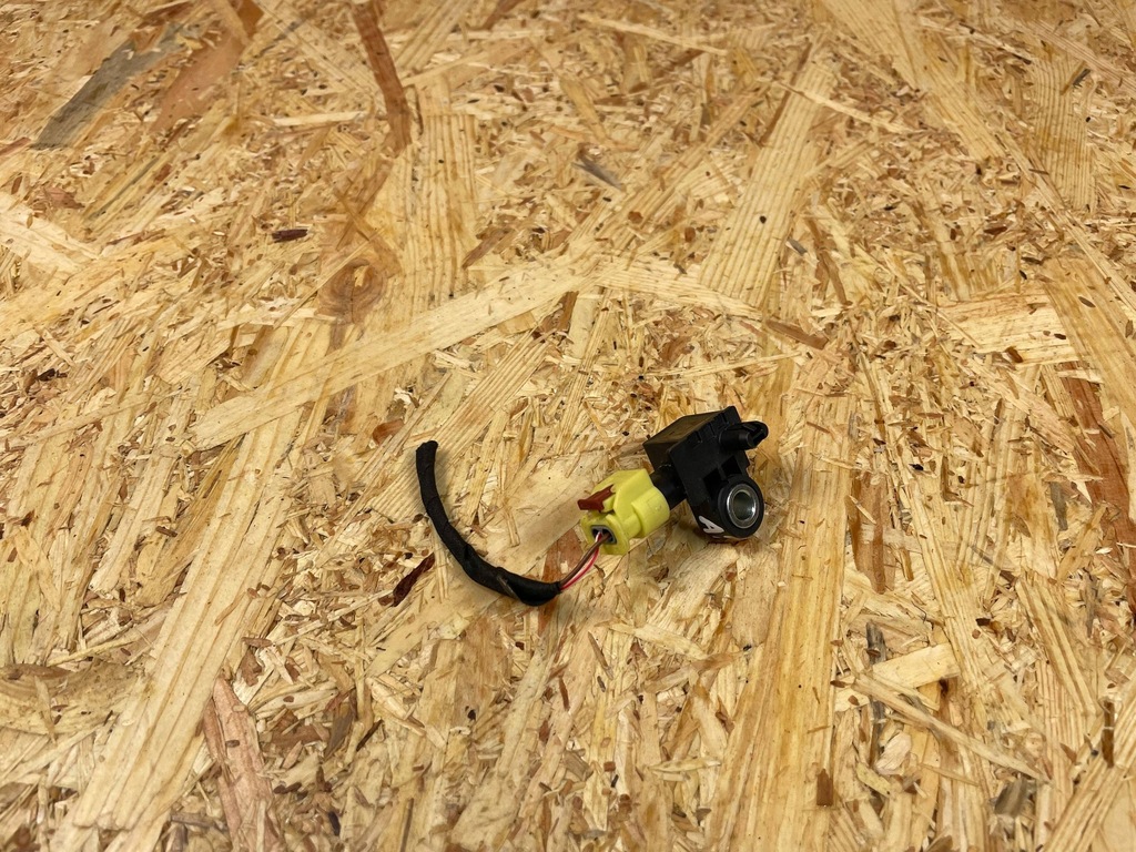 фото №5, Датчик удара ударный штекер vw id.3 id3 id.4 id4 1ea959345b