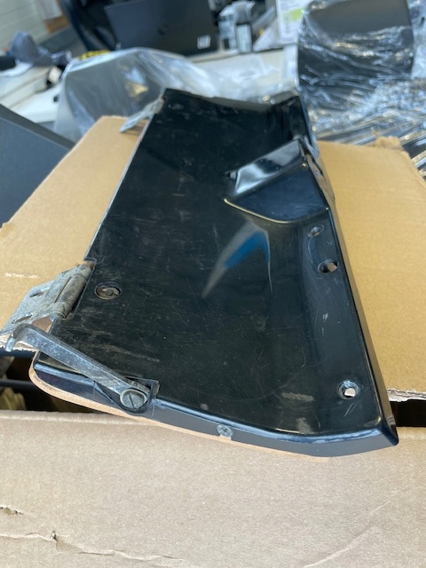 фото №11, Кришка дверцята бардачка панель приладів mercedes 107 ideał