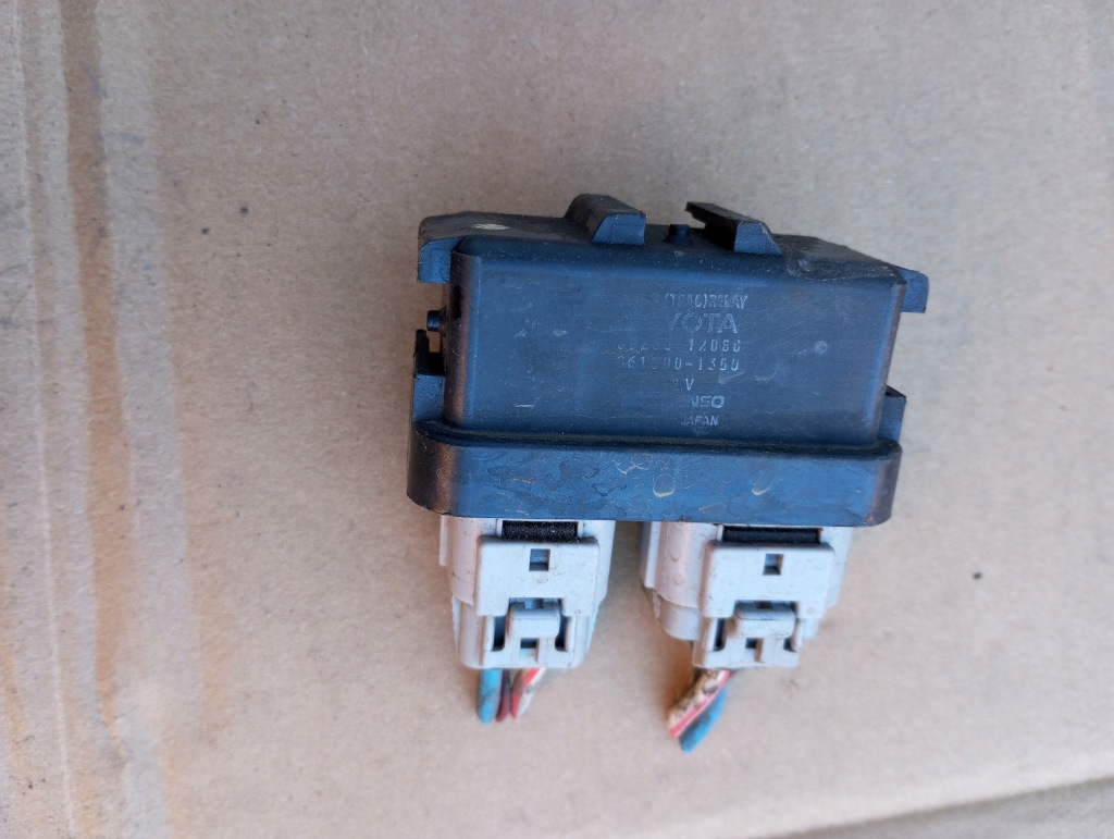 фото №1, Toyota rav4 i реле abs 88263-12080