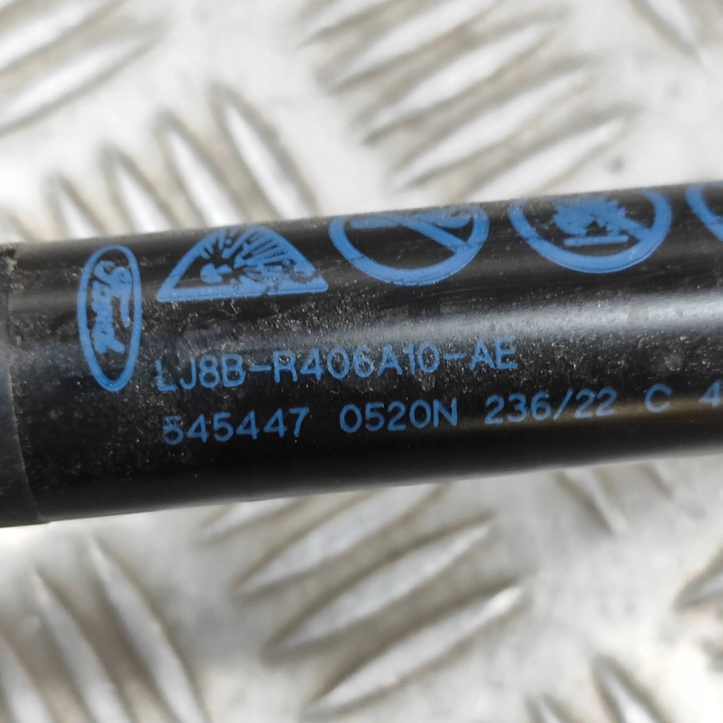 фото №7, Ford mustang mach-e 2023 правая сторона амортизатор крышки задний багажника