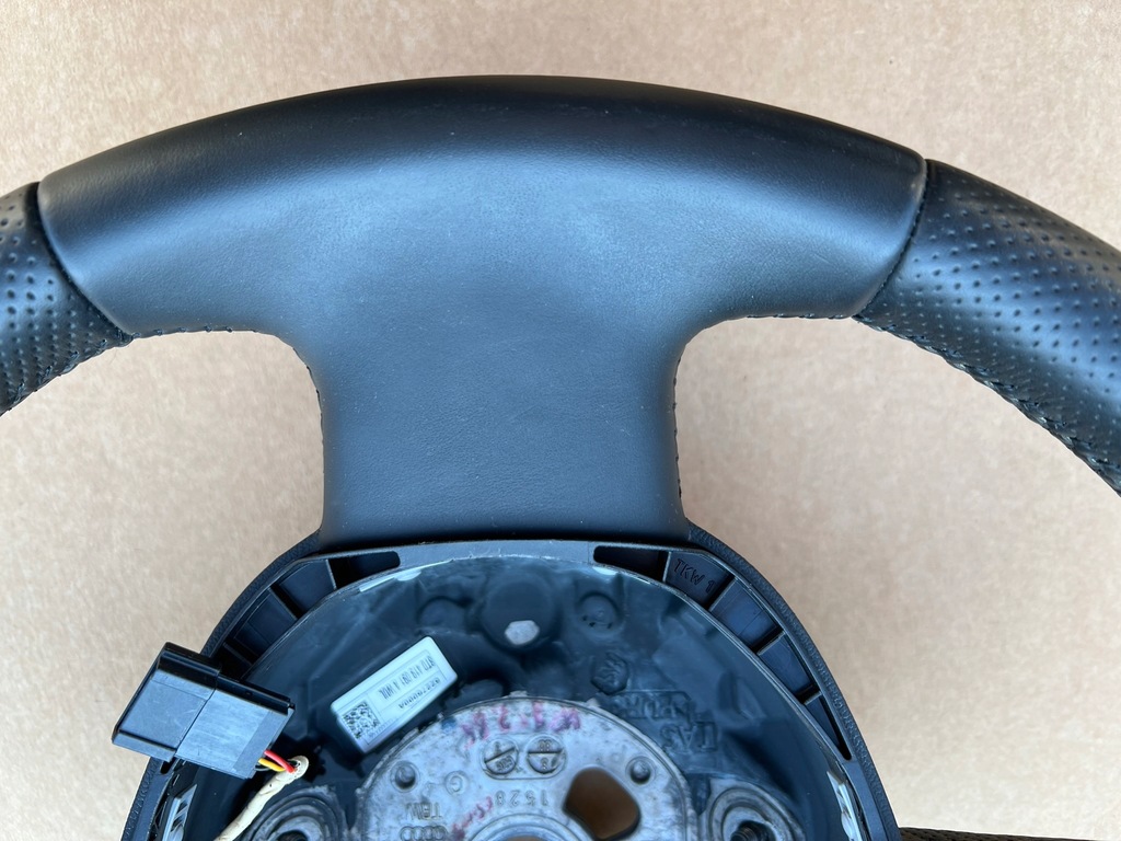 фото №7, Audi a4 b8 a5 8t воздуховод кожа 8t0419091 czarna