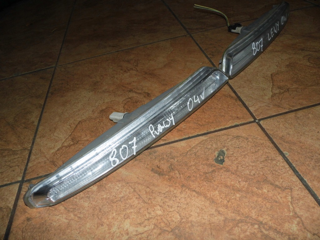 фото №6, Peugeot 807 2.0b 04' поворотник перед правый 991729-203