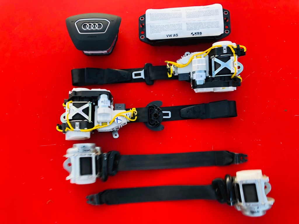 фото №10, Audi e-tron gt панель приладів консоль подушки безпеки повітряні подушка безпеки ремені pas шкіра nowa