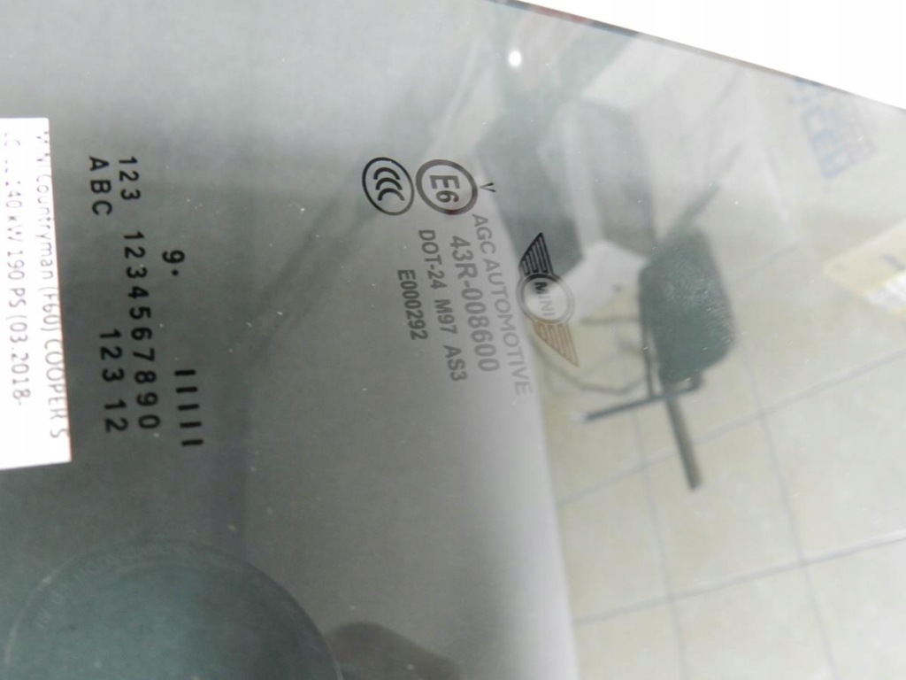 фото №3, Mini countryman f60 скло двері ліва задня 2019