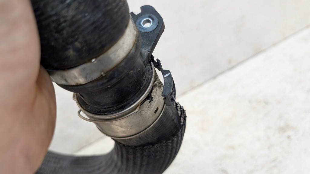 Peugeot 508 2 2 1.6 thp phev интеркулер воздуховод воздуха пабтрубок  шланг Недорого