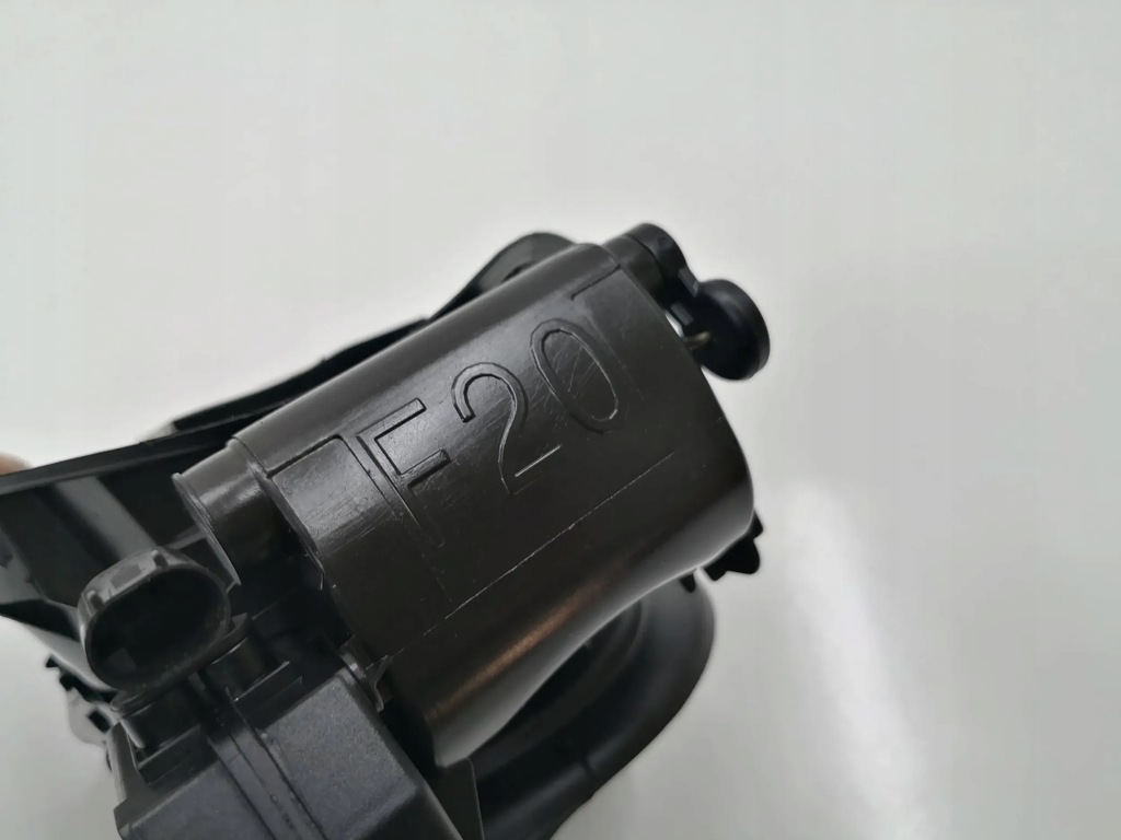 фото №7, Крышка заливной топлива + моторчик bmw 1 f20 f21