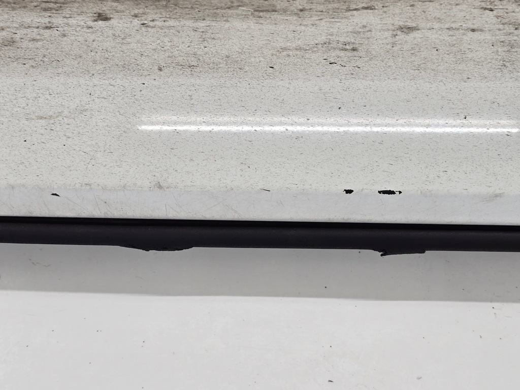 фото №7, Volvo s90 v90 17r молдинг порог правая 614-46