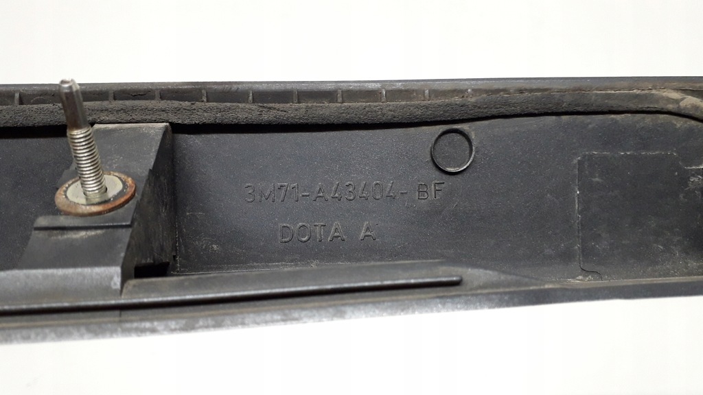 фото №4, Mazda 2 02-07 накладка молдинг кришки задня