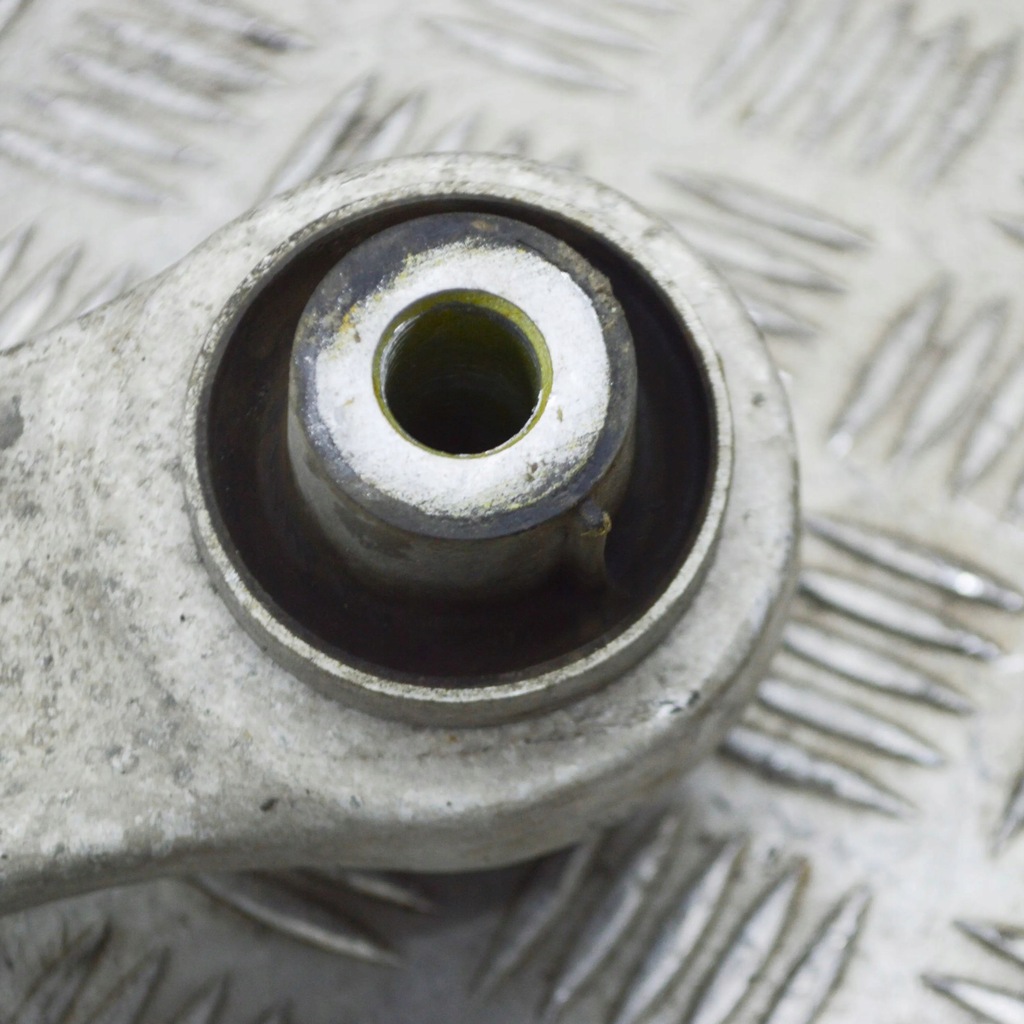 фото №6, Bmw 5 f10 f11 2012 ліва сторона нижній важіль передній