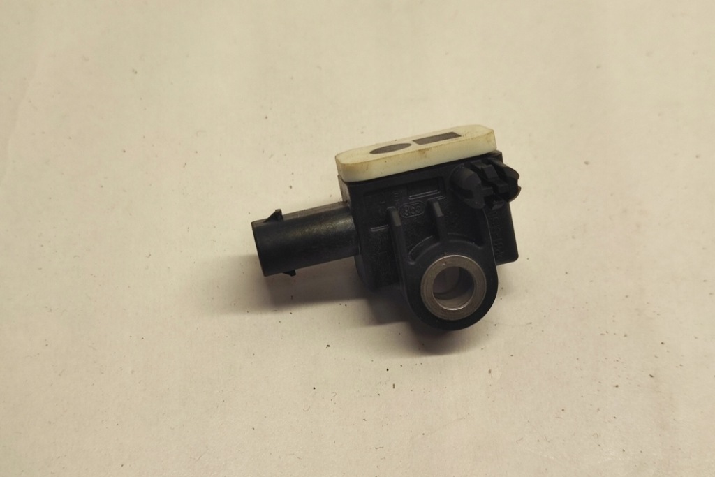 фото №12, Датчик удару подушки безпеки повітряної bmw 1 f20 9234989 1.5l бензиновий