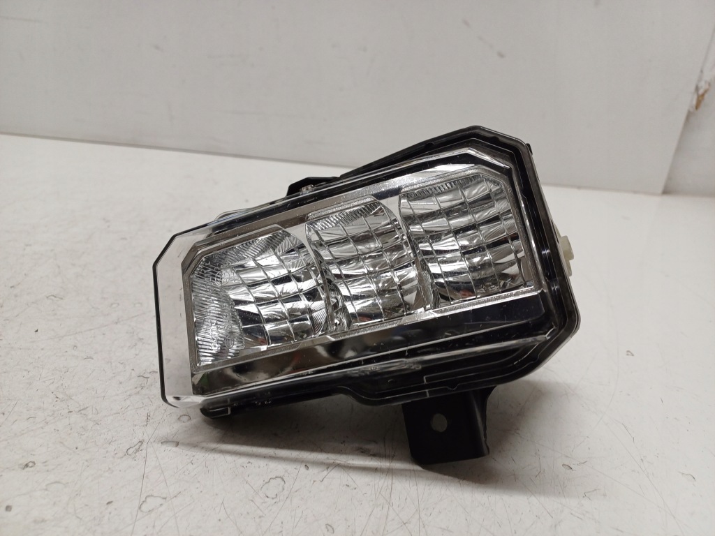 Купить Subaru forester 21- противотуманная фара led drl левый 114-60411