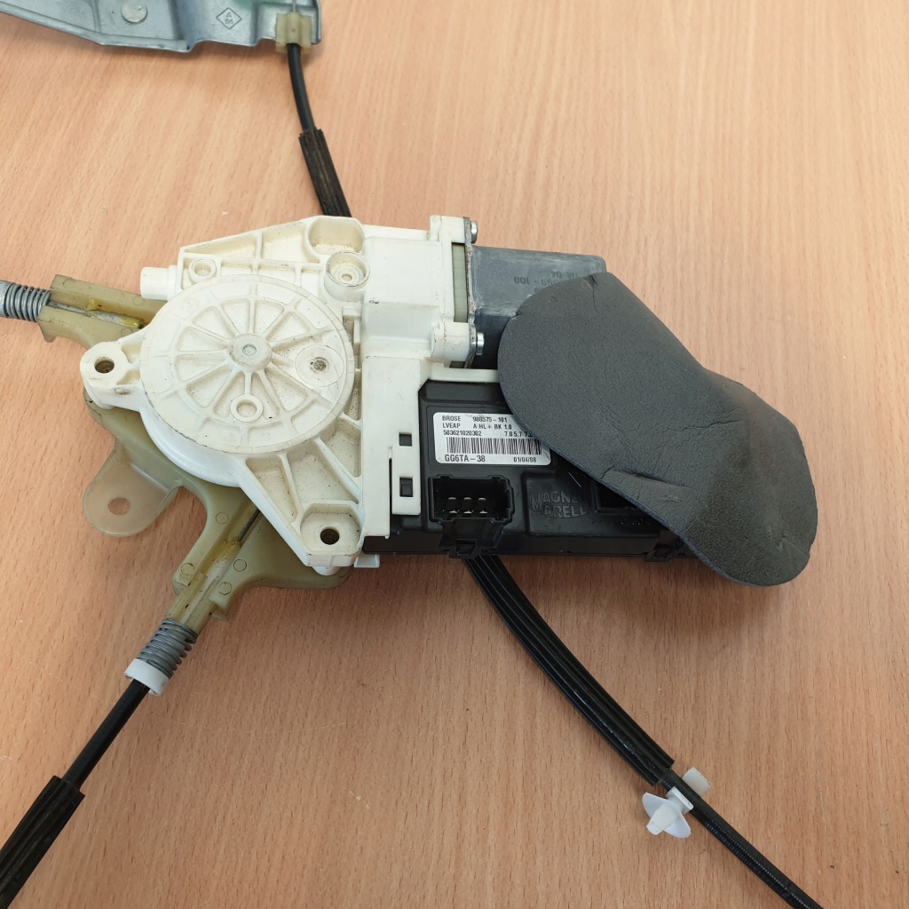 фото №7, Механизм подъемник моторчик окон левый перед задняя renault laguna iii