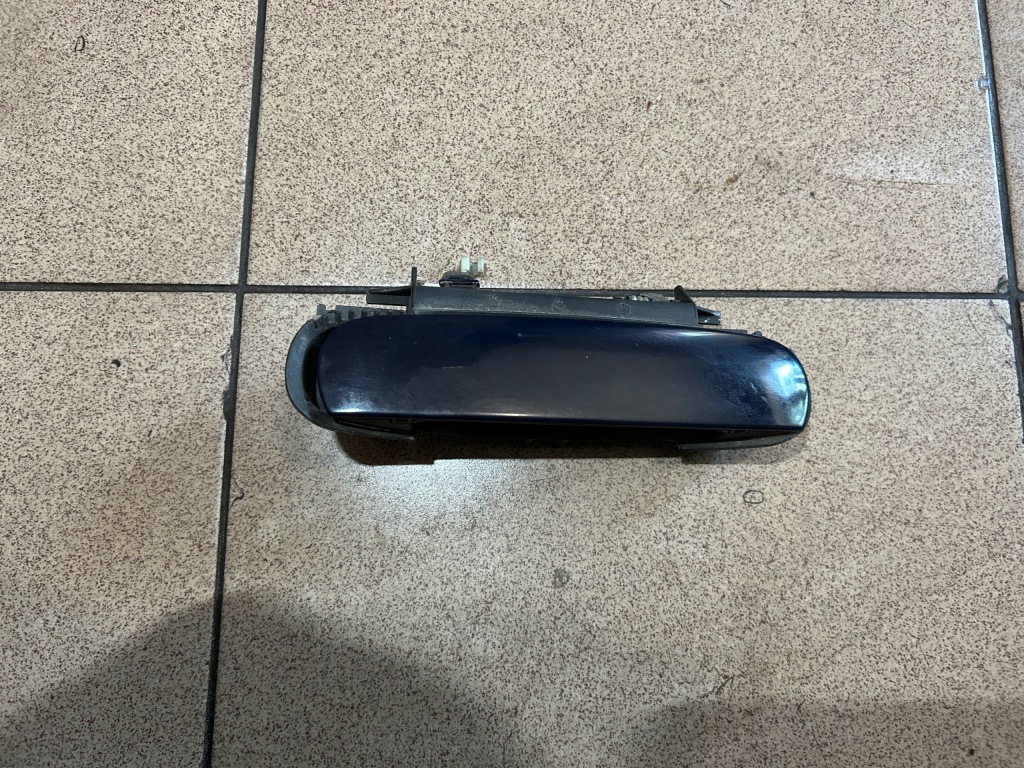 фото №1, Ручка правий перед audi a6 c5 ly5k