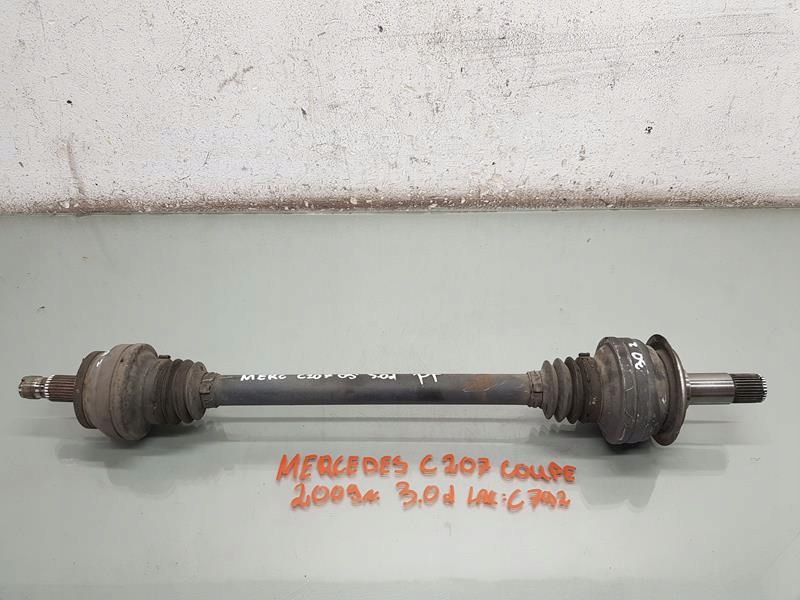 Купить Приводной вал правый  задняя mercedes w207 3.0 cdi