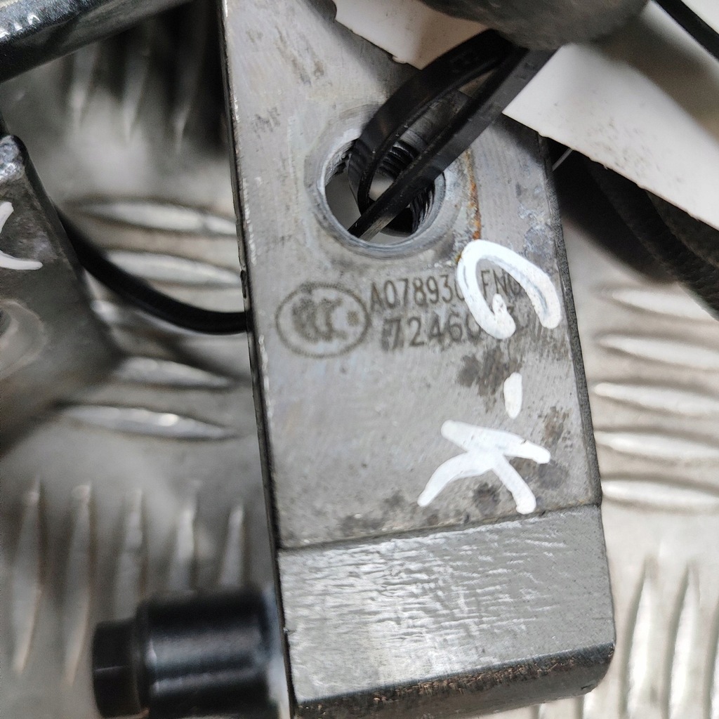 фото №7, Bmw x2 f39 2018 ліва сторона петлі двері задніх / комплект