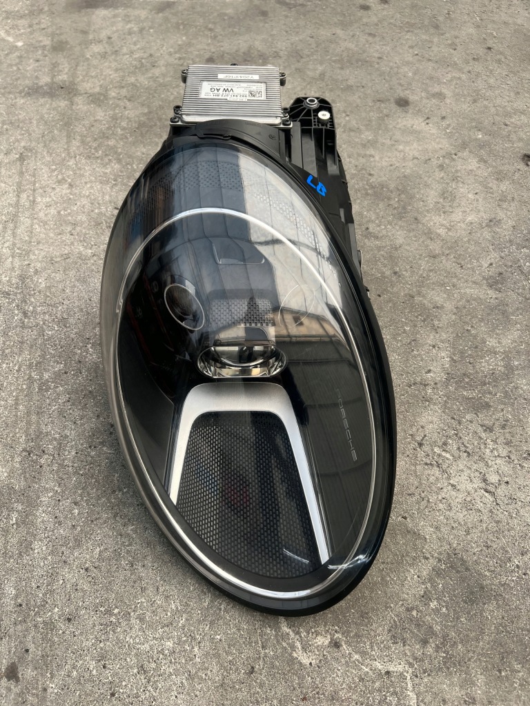 фото №1, Porsche 992 лампа правая перед led ксенон 992941032h