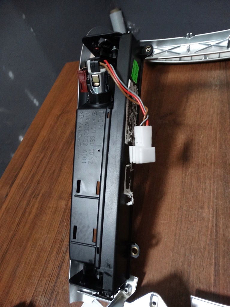 фото №3, Декор рамка декоративна mercedes sls w197 1