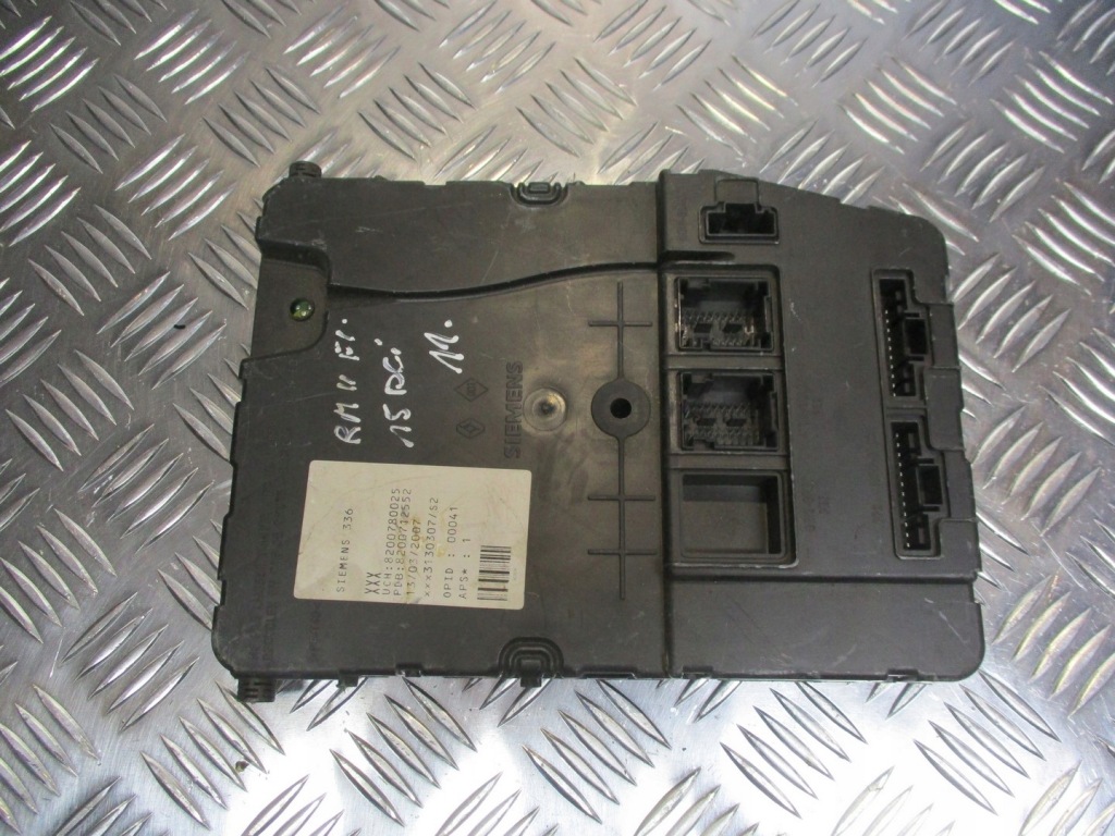 Купить Коробка предохранителей renault megane 2 1.6 16v 8200780025