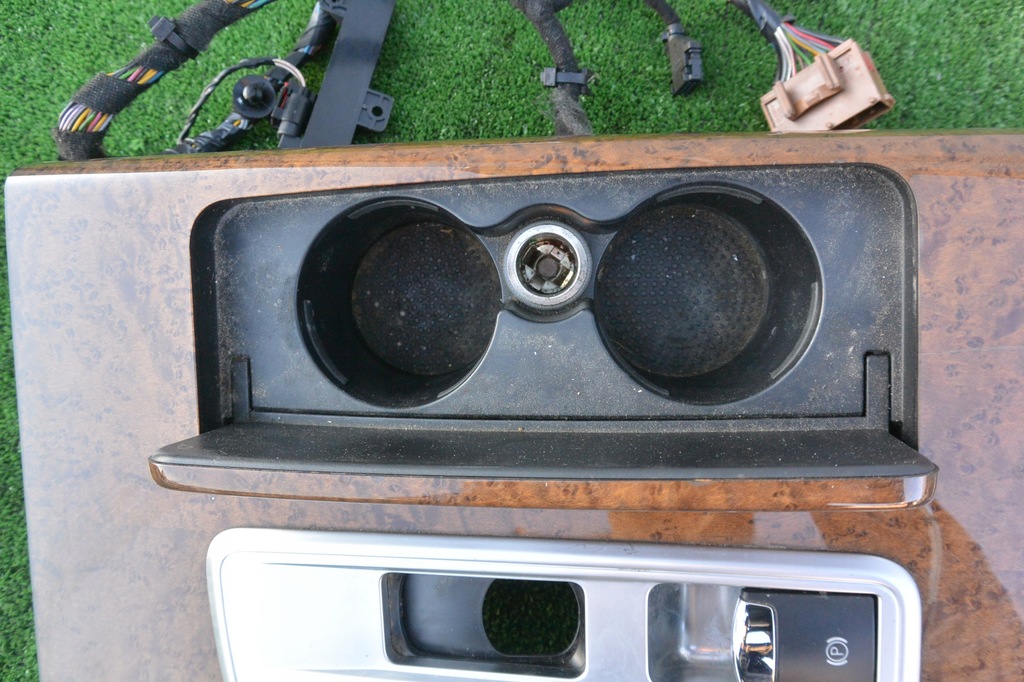 фото №16, Dekor бардачок туннель maserati quattroporte vi