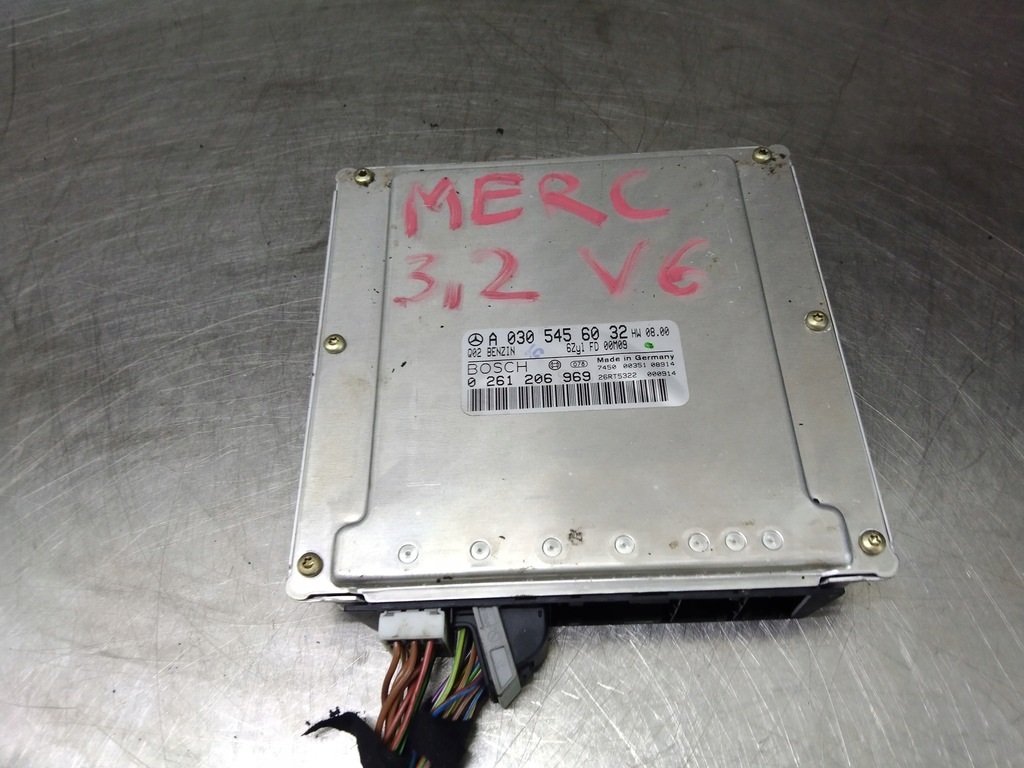 фото №1, Mercedes 3.2 бортовий комп'ютер двигуна a0305456032