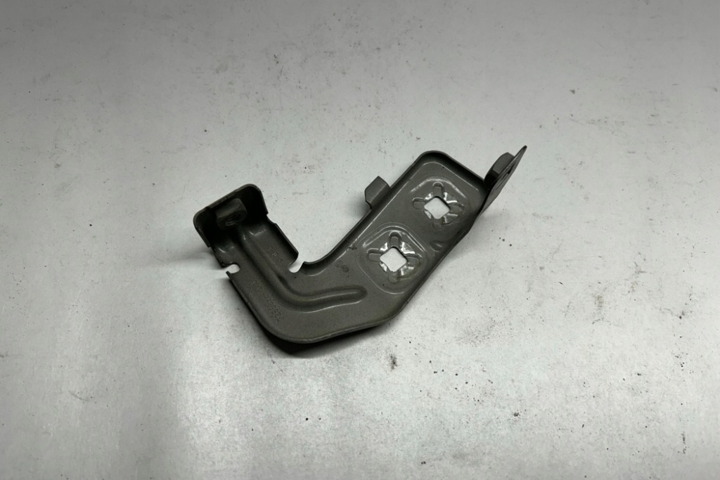 фото №11, Кронштейн передний правого крыла bmw 4 gran coupe f36 7255822 3.0l