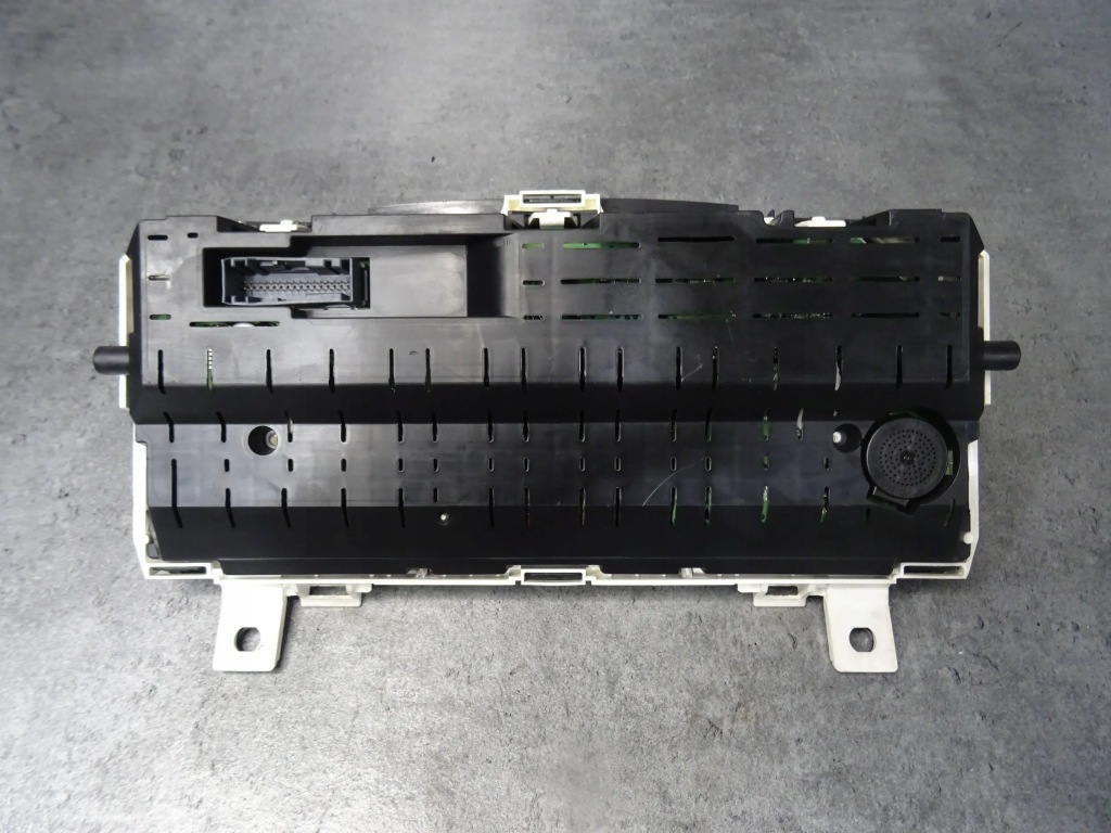 фото №3, Лічильник прилади land rover discovery iv 4 lr4 uk