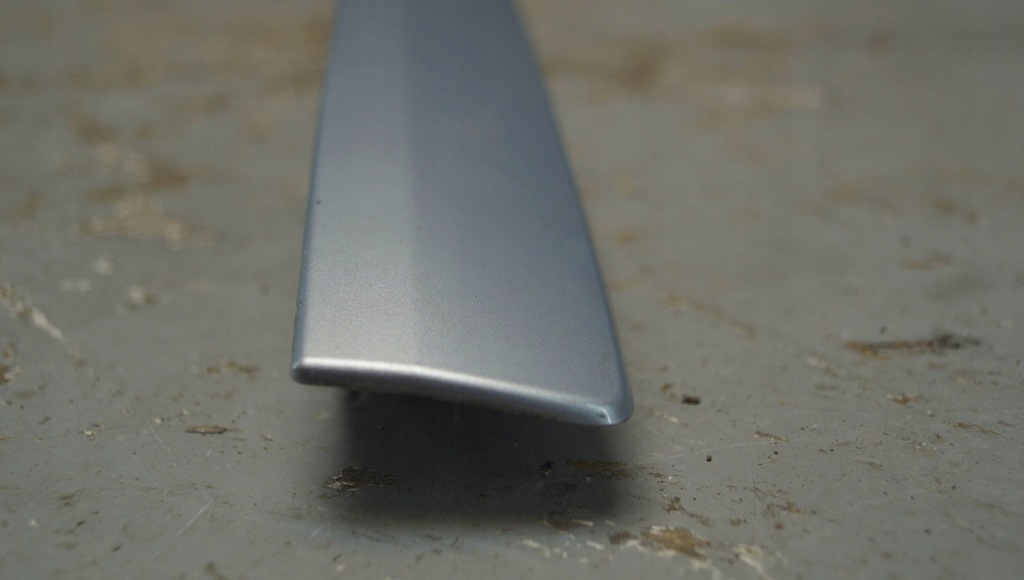 фото №13, Toyota auris накладка крышки задняя 76801-02250 b176