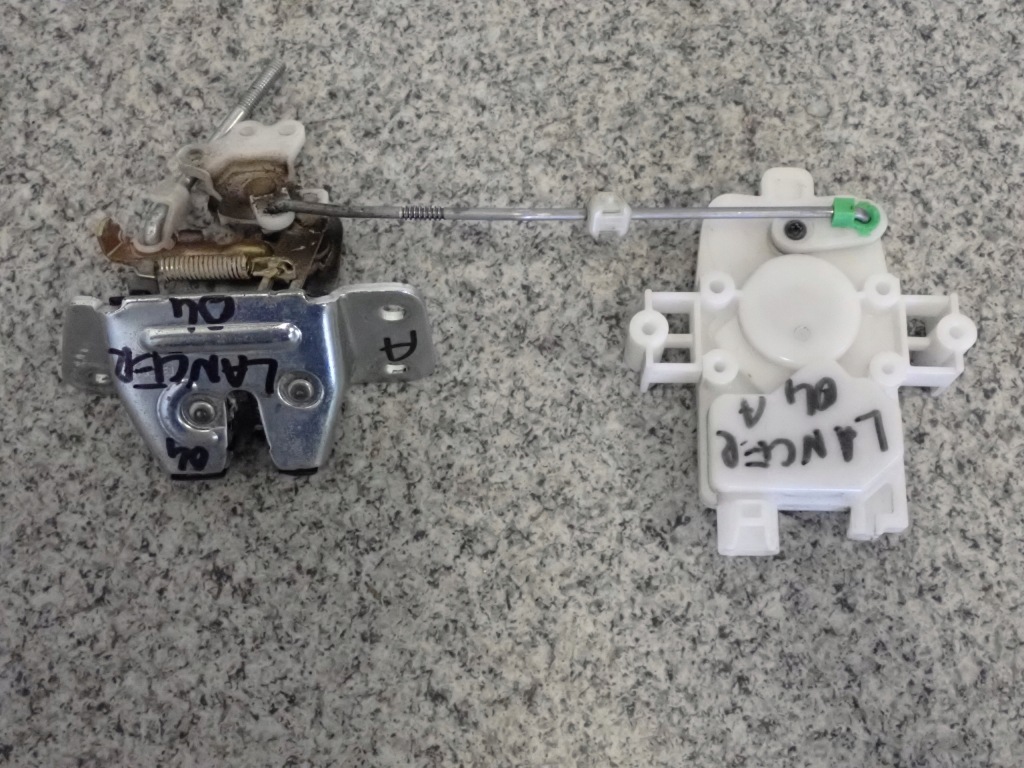 фото №1, Mitsubishi lancer kombi cs 03-07 замок крышки задняя