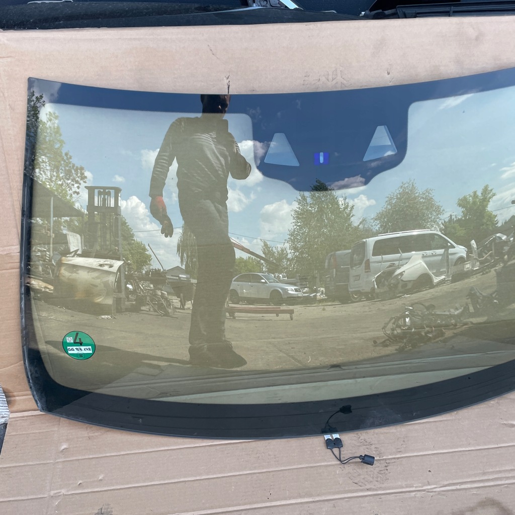 фото №15, Стекло перед передняя a2126704100 na 2 камеры mercedes e klasa w212 lift