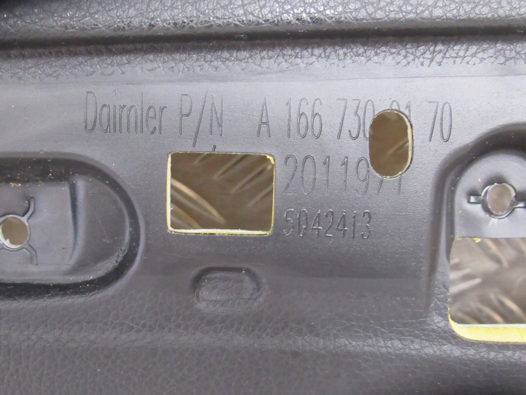 фото №5, Обивка дверь левая задняя задняя mercedes ml w166