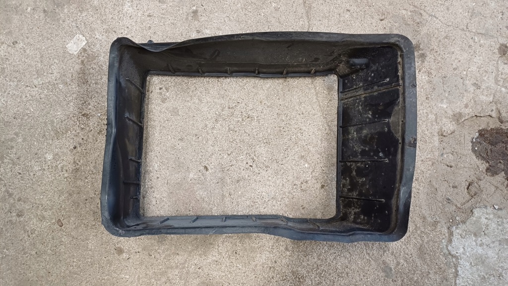 фото №1, Renault megane iv защита воздуховод воздуха 215586371r