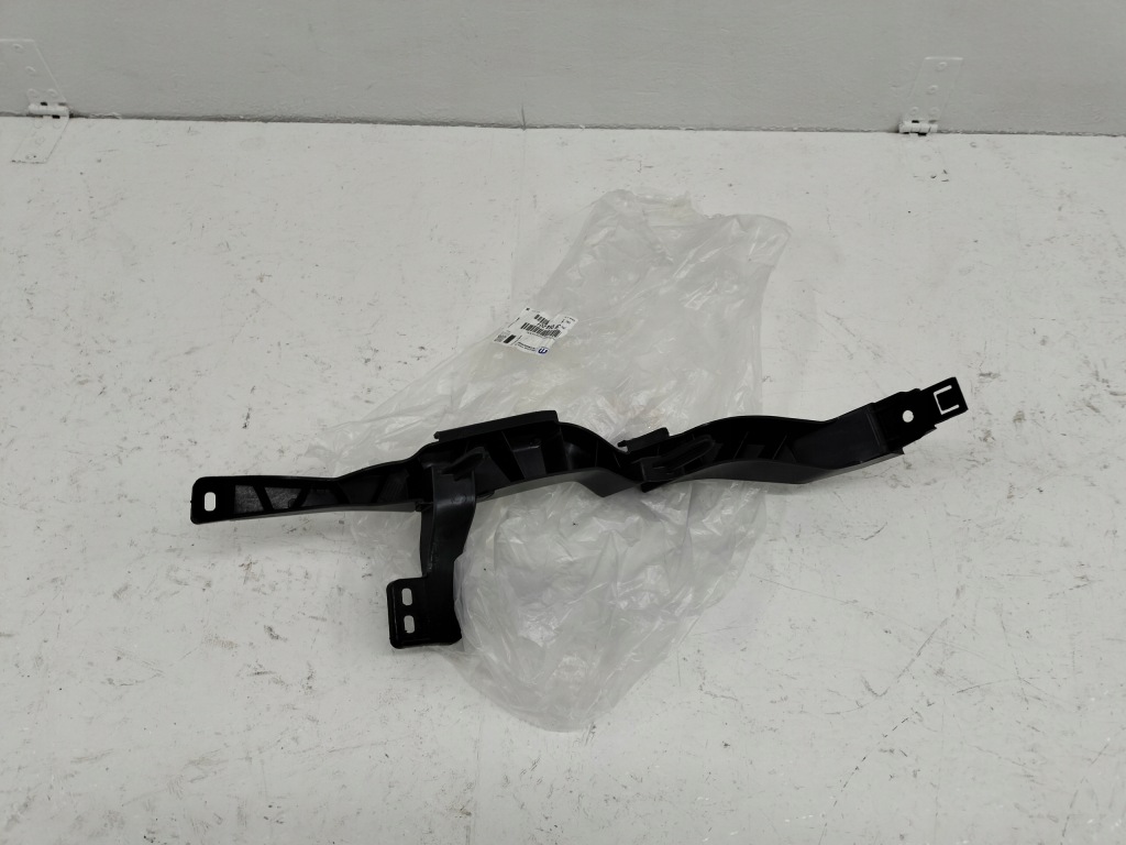 Кронштейн  под фара перед левая правая  opel astra v k рестайлинг  39058200 39058201 оригинал Киев