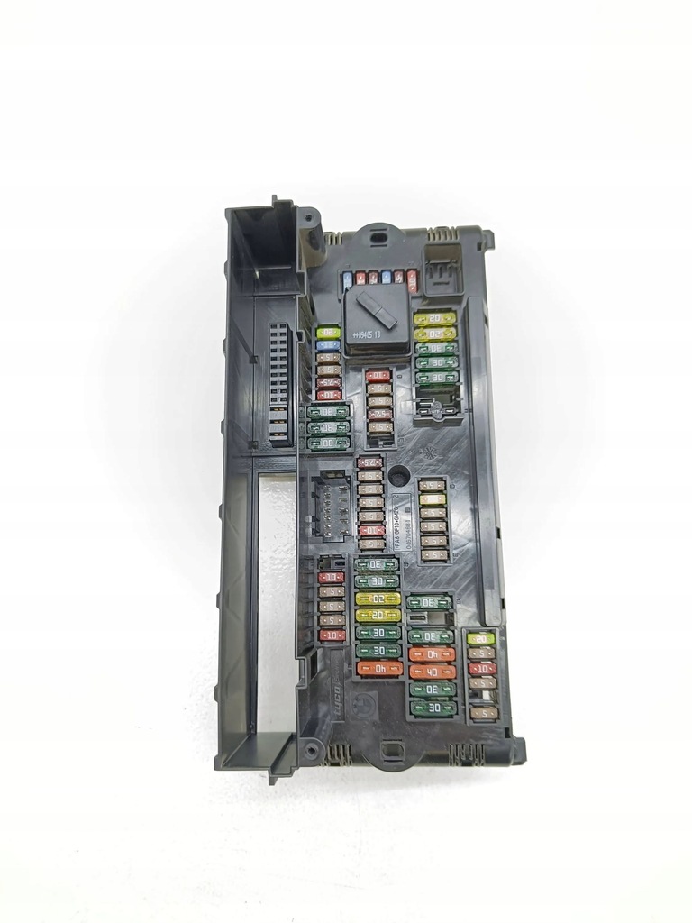 фото №7, Bmw 7 f01 f02 f03 f04 2010 рамка / модуль предохранителей