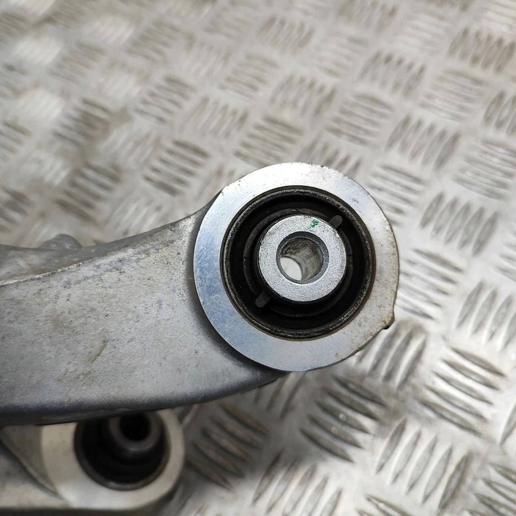 фото №7, Kia ev6 2023 права сторона ступиця колеса заднього