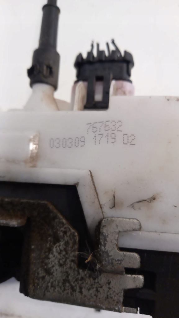 фото №1, Renault twingo ii 07-14 rok замок дверь левых 767632 !!!!